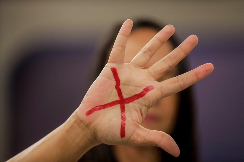 The National Council of Justice (CNJ) of Brazil signed a cooperation agreement with the iFood delivery platform to combat violence against women.